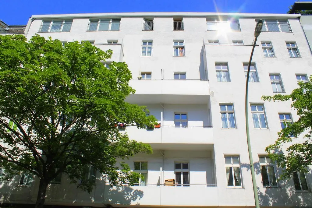 Konukevi Hotel Pension Arta Berlin